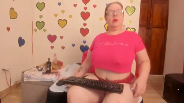 BarbaraFight online show from December 2, 2025, 11:00 pm