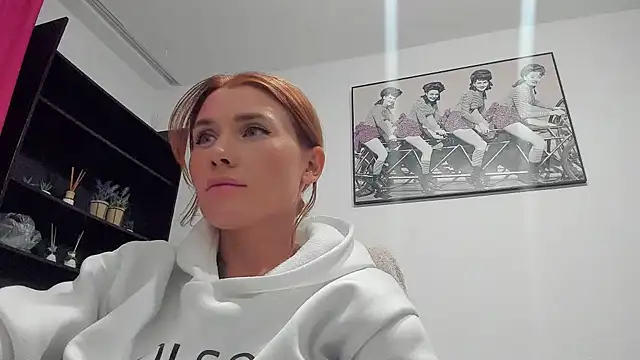 Cameron diazz online show from September 28, 2025, 6:35 pm