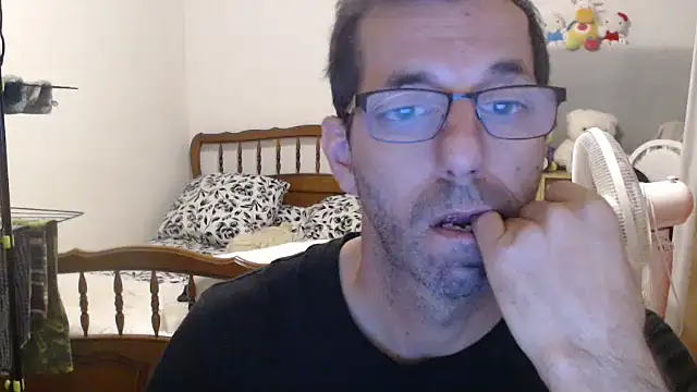 steph19x5 online show from October 11, 2025, 6:23 am