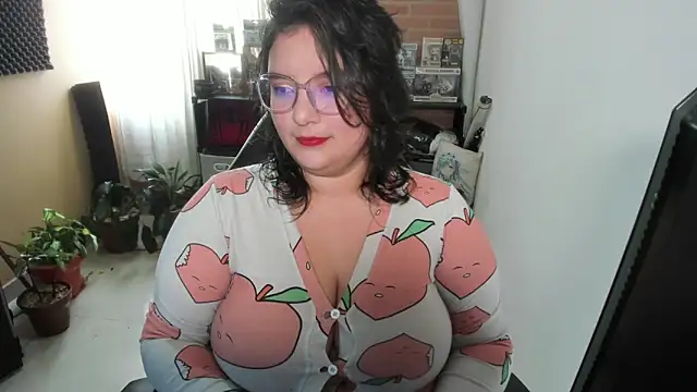 aika-dreams online show from September 18, 2025, 12:40 pm