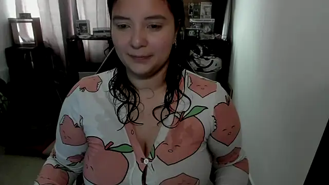 aika-dreams online show from May 27, 2026, 1:41 pm