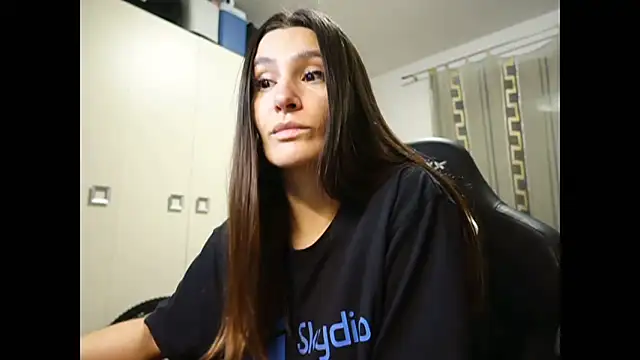 Snapshot of GodlyTheia chatting on December 16, 2024, 5:00 pm GodlyTheia online show from December 16, 2024, 5:00 pm