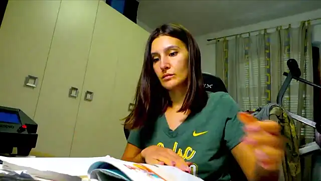 Snapshot of GodlyTheia chatting on October 26, 2025, 12:44 pm GodlyTheia online show from October 26, 2025, 12:44 pm