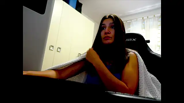 Snapshot of GodlyTheia chatting on May 20, 2026, 3:40 pm GodlyTheia online show from May 20, 2026, 3:40 pm