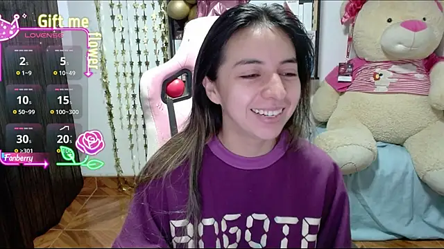 Maggie Fox3 online show from September 16, 2025, 3:29 am