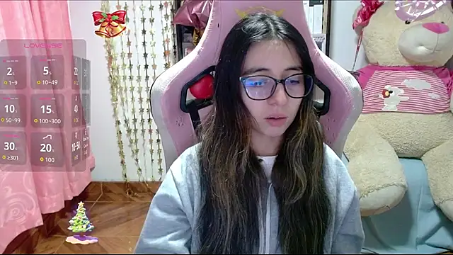 Maggie Fox3 online show from November 24, 2025, 2:22 am