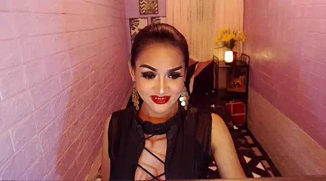 Alwinafox online show from March 9, 2025, 7:48 pm