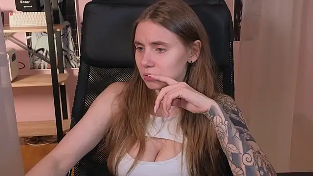  AnnaStark  online show from September 27, 2025, 8:14 pm