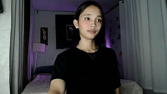 Snapshot of Angel_Morgan69 chatting on March 13, 2025, 1:18 pm Angel Morgan69 online show from March 13, 2025, 1:18 pm