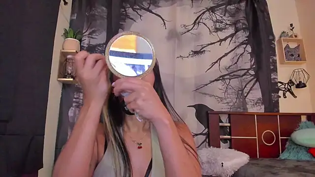 annyluna1 online show from January 10, 2026, 8:21 pm