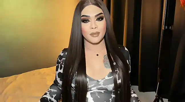 Snapshot of VictoriaEliz chatting on March 7, 2025, 6:43 pm VictoriaEliz online show from March 7, 2025, 6:43 pm