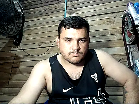 Snapshot of Arcangel_05 chatting on March 21, 2026, 4:17 am Arcangel 05 online show from March 21, 2026, 4:17 am