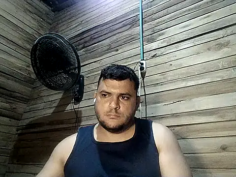 Arcangel 05 online show from April 25, 2026, 4:48 am