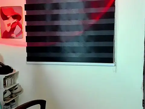 LunaAlexandraxx online show from November 19, 2025, 8:31 pm