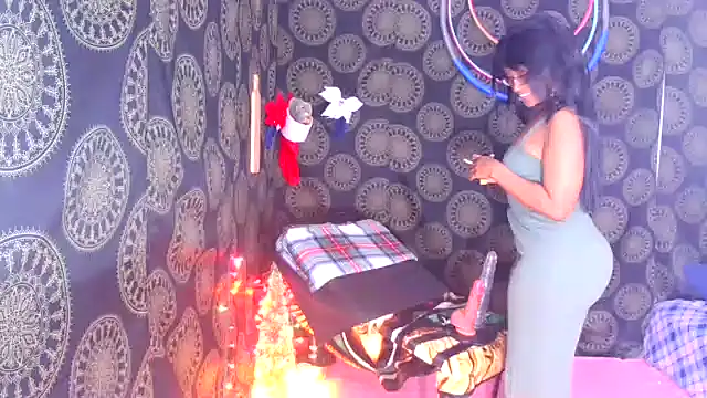 LunaRai online show from December 17, 2025, 4:18 am