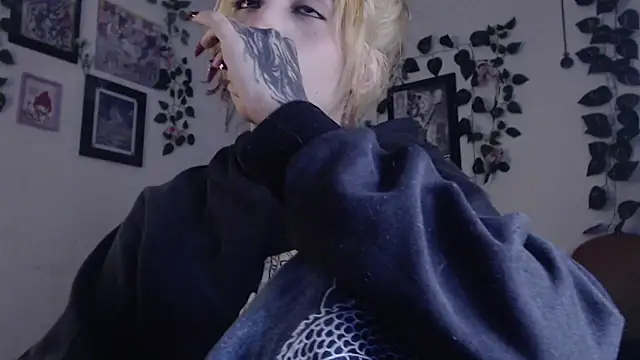 Snapshot of MaryJannes chatting on January 3, 2025, 4:59 pm MaryJannes online show from January 3, 2025, 4:59 pm