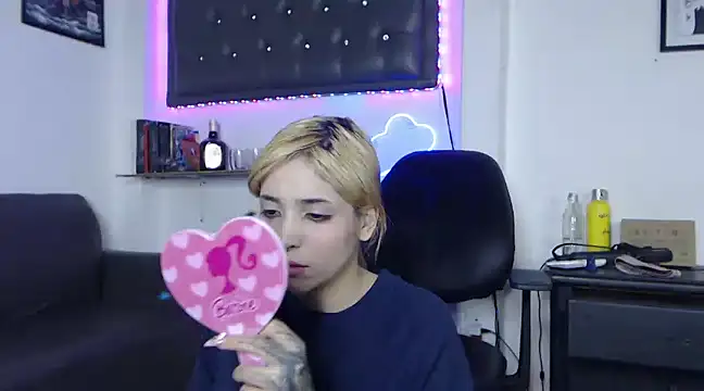 Snapshot of MaryJannes chatting on March 13, 2025, 7:53 am MaryJannes online show from March 13, 2025, 7:53 am