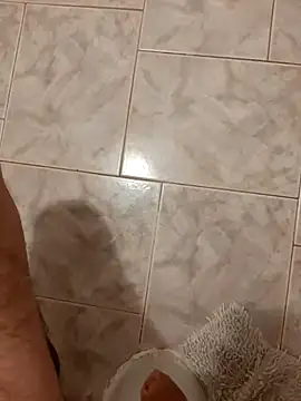 Snapshot of Alex_7422 chatting on October 27, 2025, 2:21 pm Alex 7422 online show from October 27, 2025, 2:21 pm