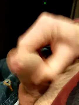 Snapshot of Alex_7422 chatting on February 10, 2026, 2:43 pm Alex 7422 online show from February 10, 2026, 2:43 pm