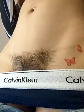 Amira Milker online show from December 13, 2024, 3:32 pm