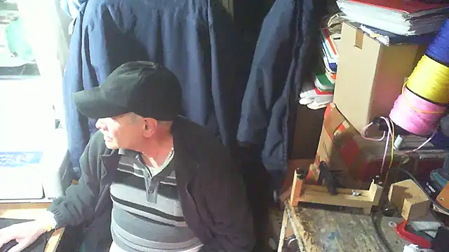 nonnomaturobisex online show from February 7, 2026, 8:40 am