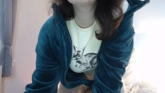 Snapshot of ocean_eyess_ chatting on February 9, 2026, 1:04 pm ocean eyess online show from February 9, 2026, 1:04 pm