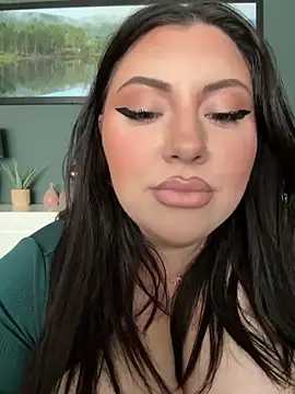 CurvyKimmy1 online show from October 2, 2025, 12:45 pm