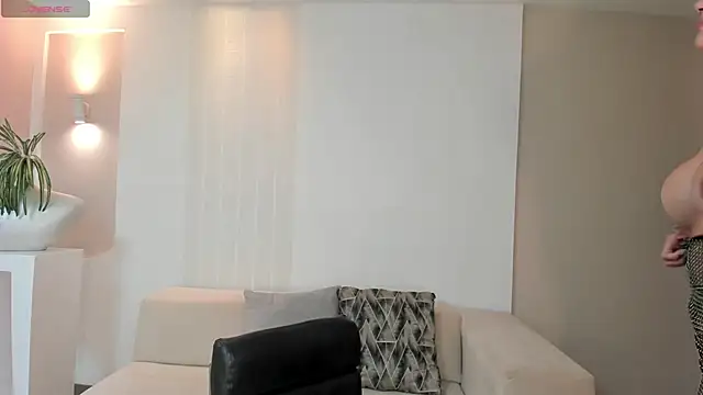 LexieWayne online show from February 15, 2025, 12:22 pm