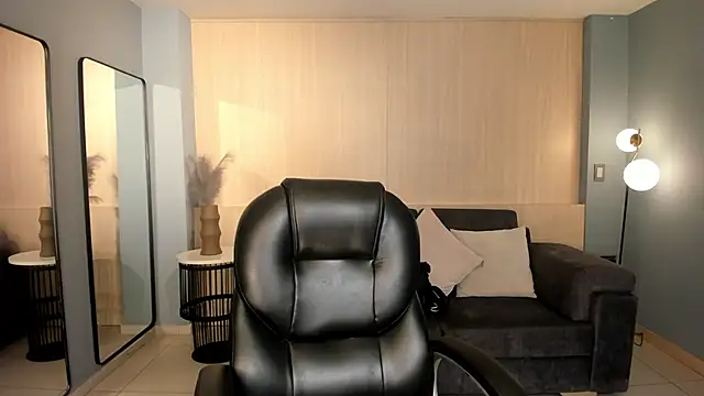 LexieWayne online show from December 19, 2025, 7:32 pm