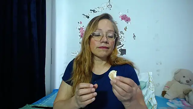 Snapshot of anthonela_mature_ chatting on December 16, 2025, 6:13 pm anthonela mature online show from December 16, 2025, 6:13 pm