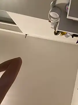 Snapshot of Zeyna1 chatting on January 15, 2025, 5:15 pm Zeyna1 online show from January 15, 2025, 5:15 pm