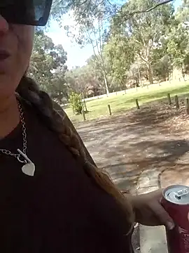 Snapshot of BubblegumCj chatting on February 15, 2026, 3:47 am BubblegumCj online show from February 15, 2026, 3:47 am