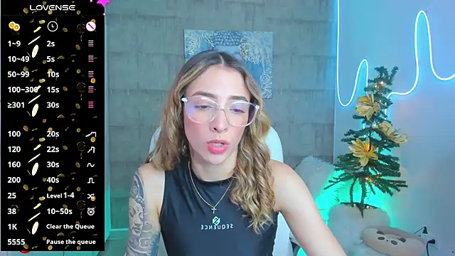 Snapshot of barbie_scoth_ chatting on December 17, 2024, 4:32 pm barbie scoth  online show from December 17, 2024, 4:32 pm