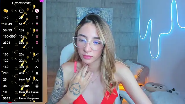 Snapshot of barbie_scoth_ chatting on January 5, 2025, 8:31 pm barbie scoth  online show from January 5, 2025, 8:31 pm