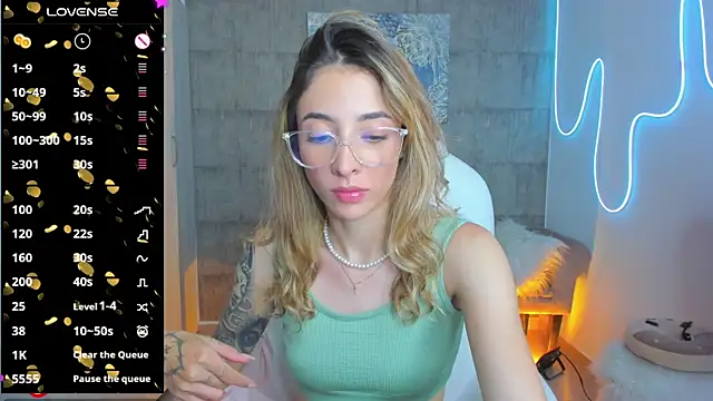 Snapshot of barbie_scoth_ chatting on January 11, 2025, 3:55 am barbie scoth  online show from January 11, 2025, 3:55 am
