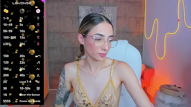 Snapshot of barbie_scoth_ chatting on January 20, 2025, 8:18 pm barbie scoth  online show from January 20, 2025, 8:18 pm