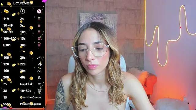 Snapshot of barbie_scoth_ chatting on January 21, 2025, 11:02 pm barbie scoth  online show from January 21, 2025, 11:02 pm