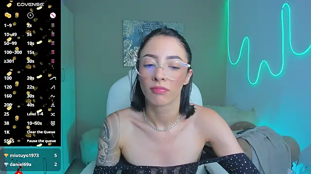 Snapshot of barbie_scoth_ chatting on September 28, 2025, 8:03 pm barbie scoth  online show from September 28, 2025, 8:03 pm