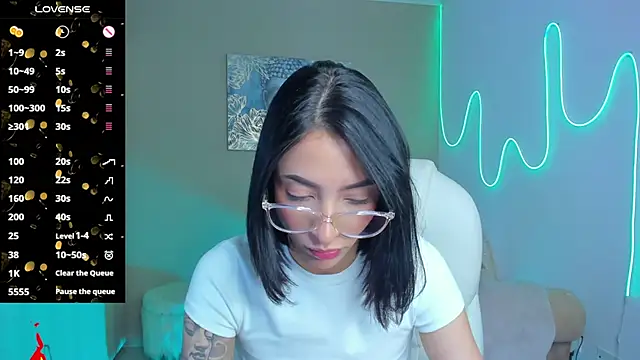 Snapshot of barbie_scoth_ chatting on October 11, 2025, 8:29 pm barbie scoth  online show from October 11, 2025, 8:29 pm