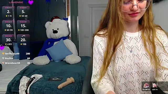 KateJonson online show from January 9, 2025, 11:03 am