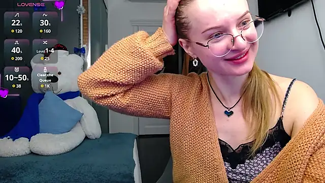 KateJonson online show from January 10, 2025, 12:58 pm