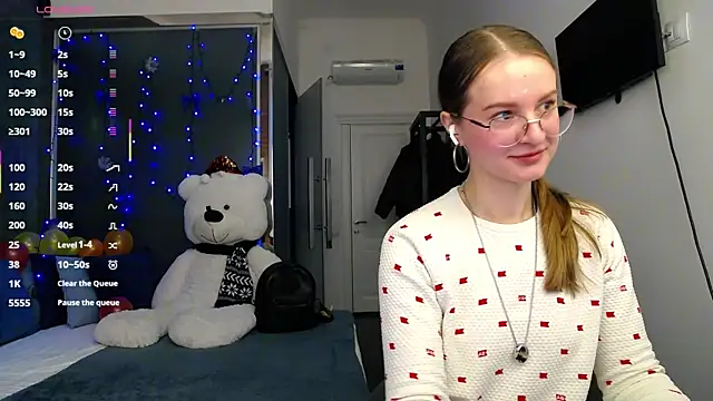 KateJonson online show from March 19, 2025, 8:23 am