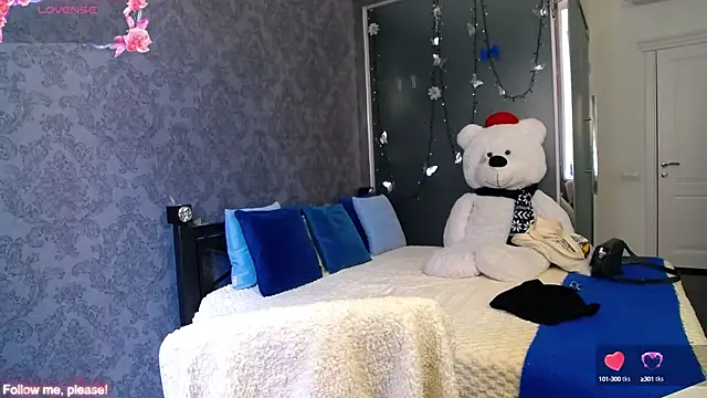 KateJonson online show from September 15, 2025, 10:26 am