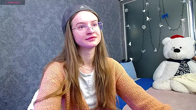 KateJonson online show from October 24, 2025, 6:43 am