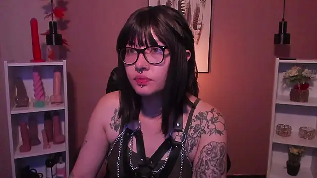  asami chieko  online show from February 4, 2025, 8:28 pm