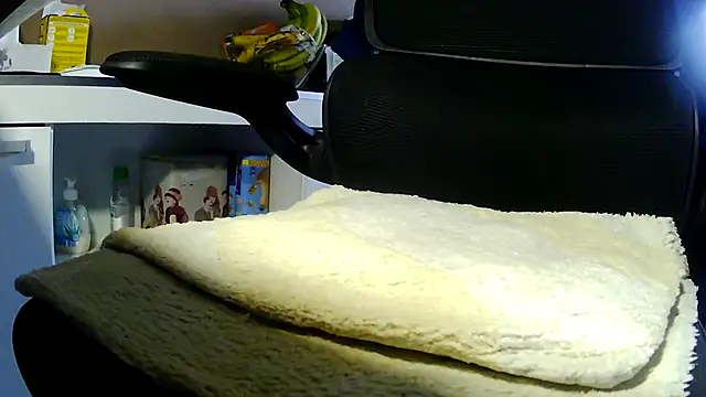 Snapshot of suedel65 chatting on January 18, 2026, 3:27 pm suedel65 online show from January 18, 2026, 3:27 pm