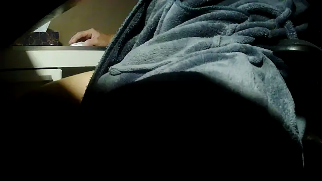 Snapshot of suedel65 chatting on March 2, 2026, 4:03 am suedel65 online show from March 2, 2026, 4:03 am