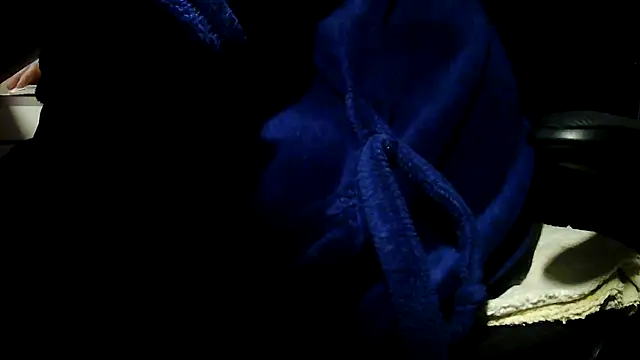 Snapshot of suedel65 chatting on April 8, 2026, 4:01 am suedel65 online show from April 8, 2026, 4:01 am