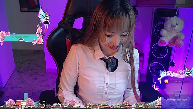 Snapshot of pink-2022 chatting on December 12, 2024, 12:44 pm pink-2022 online show from December 12, 2024, 12:44 pm