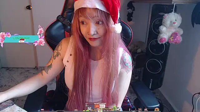 Snapshot of pink-2022 chatting on December 22, 2024, 1:33 pm pink-2022 online show from December 22, 2024, 1:33 pm